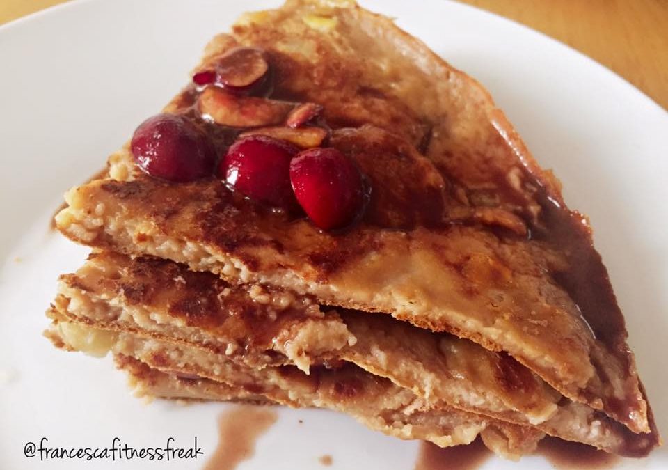 Apple Pancake con crema al cioccolato e ciliegie